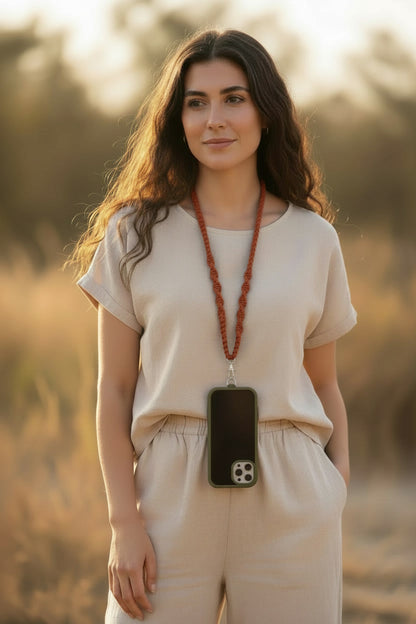 Fita em macramê para capa de telemóvel